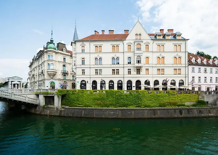 Address Deluxe Downtown Apartamento Liubliana