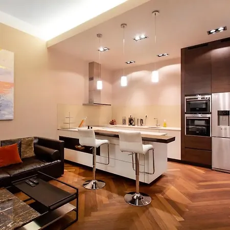 Apartment Address Deluxe Downtown *