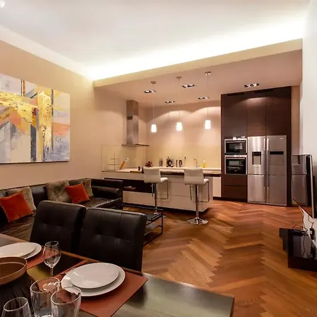 Apartment Address Deluxe Downtown *
