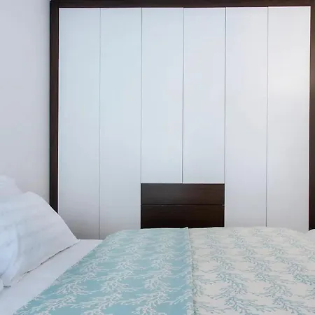 Apartment Address Deluxe Downtown