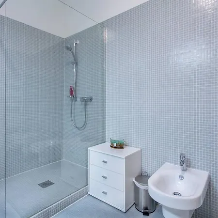 Address Deluxe Downtown *