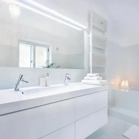 Address Deluxe Downtown Λιουμπλιάνα