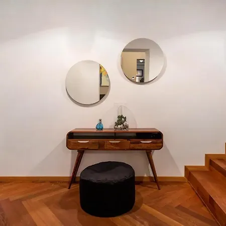 Address Deluxe Downtown Apartment