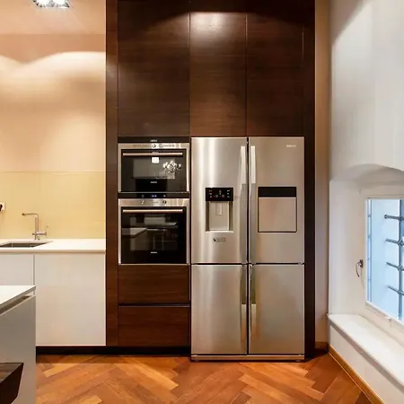 Address Deluxe Downtown Lägenhet