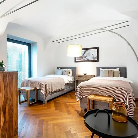 Address Deluxe Downtown * Ljubljana