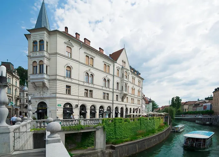 Address Deluxe Downtown ليوبليانا