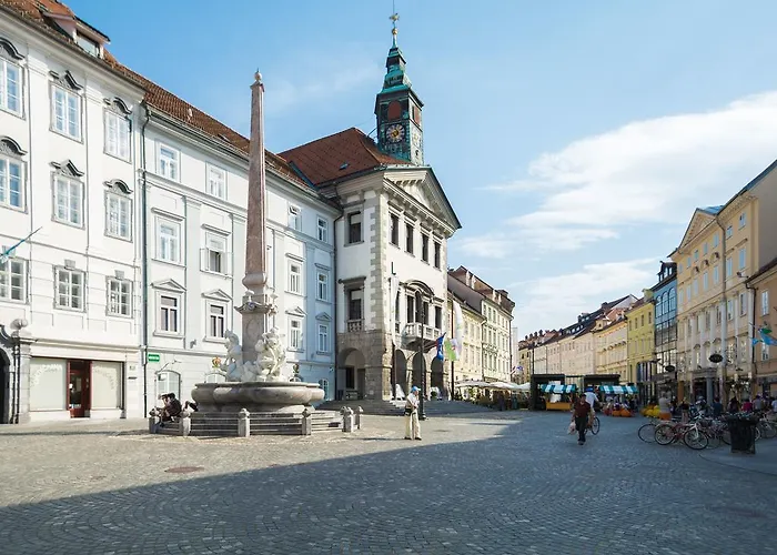 Address Deluxe Downtown ليوبليانا