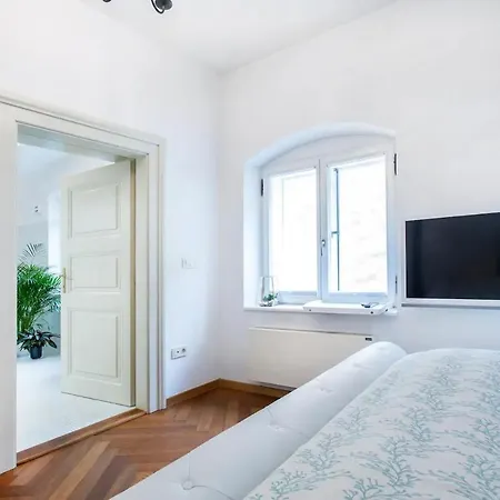 Lejlighed Address Deluxe Downtown Ljubljana